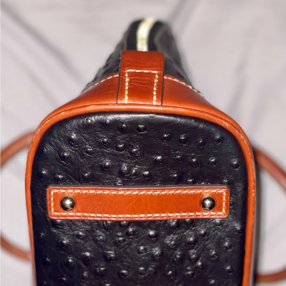 EUC Dooney & Bourke Dome Satchel Bag - Black Ostrich Leather - Picture 4 of 8